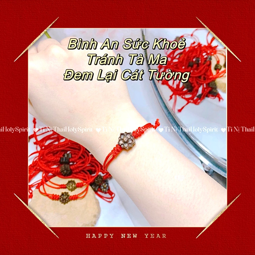 Vòng Tay Hoa Sen Trầm Hương